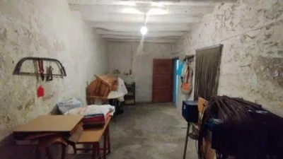 Casa en venta en Calle del Oriente, Azaila de 49.500 €