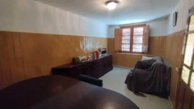 Casa en venta en Calle del Oriente, Azaila de 49.500 €