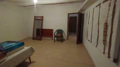 Casa en venta en Calle del Oriente, Azaila de 49.500 €