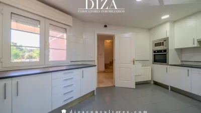 Chalet en alquiler en Avenida de la Victoria, cerca de Calle de Gerda Taro - Imagen 16