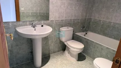 Casa adosada en venta en Calle Alagón, Pinseque de 199.000 €