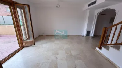 Casa adosada en venta en Calle Alagón, Pinseque de 199.000 €
