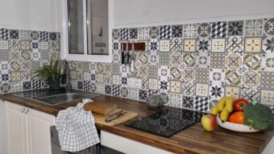 Apartment on Carrer de Santa Isabel photo 2