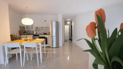 Apartment on Carrer de Santa Isabel photo 4