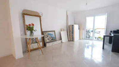 Apartment on Carrer de Santa Isabel photo 5