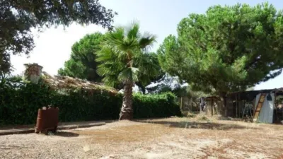 Chalet en venta en Ctra de Sevilla - Ronda Sur, Los Montitos-Carretera de Sevilla (Badajoz Capital) de 220.000 €