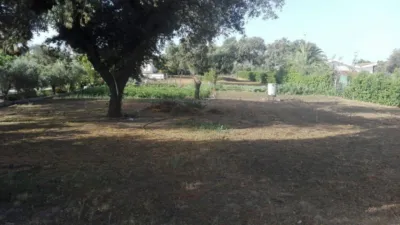 Chalet en venta en Ctra de Sevilla - Ronda Sur, Los Montitos-Carretera de Sevilla (Badajoz Capital) de 220.000 €