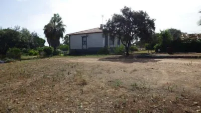 Chalet en venta en Ctra de Sevilla - Ronda Sur, Los Montitos-Carretera de Sevilla (Badajoz Capital) de 220.000 €