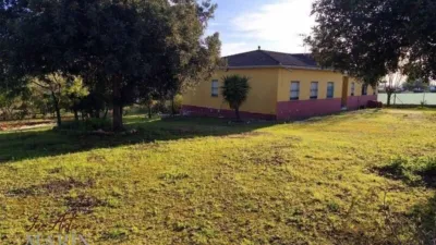 Finca rústica en venta en Avenida de Portugal, Nueva Ciudad (Mérida) de 390.000 €