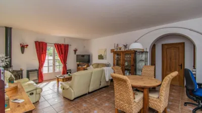 Chalet in Monda photo 4