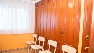 Chalet en alquiler en Chiva, Chiva de 3.500 €<span>/mes</span>