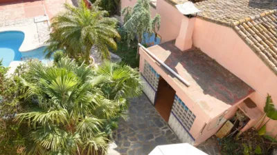 Chalet en alquiler en Chiva, Chiva de 3.500 €<span>/mes</span>