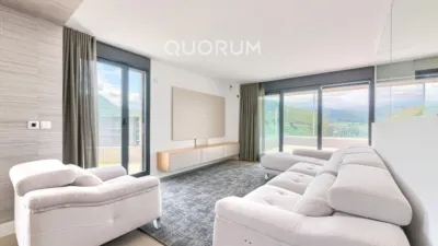 Casa adosada en alquiler en Zierbena, Zierbena de 4.000 €<span>/mes</span>