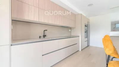 Casa adosada en alquiler en Zierbena, Zierbena de 4.000 €<span>/mes</span>