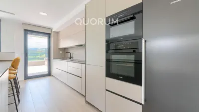 Casa adosada en alquiler en Zierbena, Zierbena de 4.000 €<span>/mes</span>