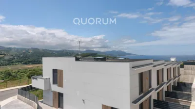 Casa adosada en alquiler en Zierbena, Zierbena de 4.000 €<span>/mes</span>