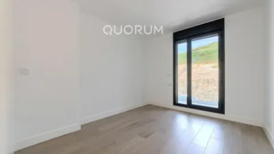 Casa adosada en alquiler en Zierbena, Zierbena de 4.000 €<span>/mes</span>