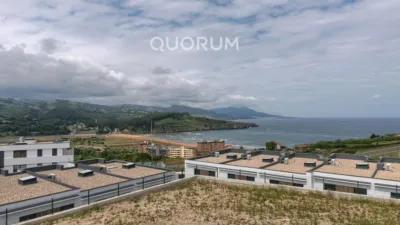 Casa adosada en alquiler en Zierbena, Zierbena de 4.000 €<span>/mes</span>