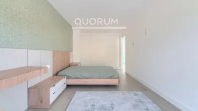 Casa adosada en alquiler en Zierbena, Zierbena de 4.000 €<span>/mes</span>