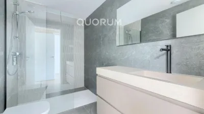 Casa adosada en alquiler en Zierbena, Zierbena de 4.000 €<span>/mes</span>