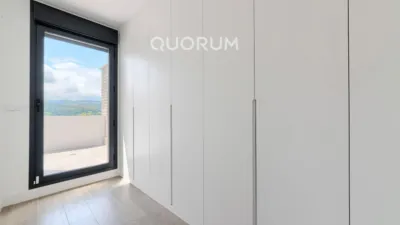 Casa adosada en alquiler en Zierbena, Zierbena de 4.000 €<span>/mes</span>