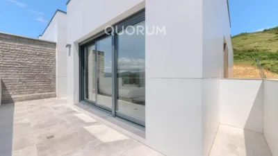 Casa adosada en alquiler en Zierbena, Zierbena de 4.000 €<span>/mes</span>