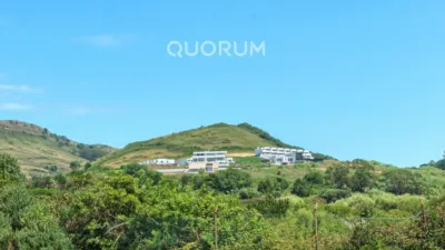 Casa adosada en alquiler en Zierbena, Zierbena de 4.000 €<span>/mes</span>