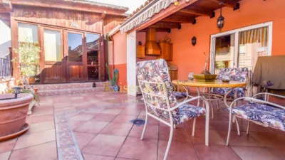 Chalet on Carrer de Don Alarico López Teruel photo 9