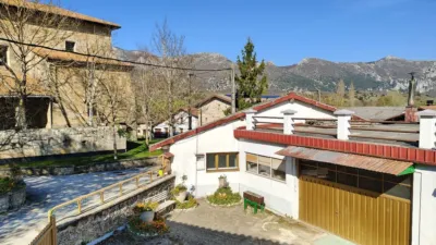 Terraced house on Albeniz Kalea photo 9