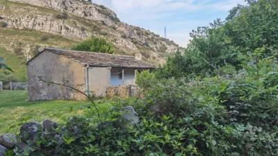 Rustic finca in Espinosa de los Monteros photo 6