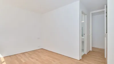 Piso en alquiler en Calle de Javier Ferrero, 13 - Imagen 11