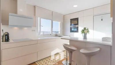 Piso en alquiler en Plaza del Punto, Centro (Huelva Capital) de 1.900 €<span>/mes</span>
