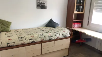 Casa adosada en venta en Carrer de l'Hort del Rector, Palau-solità i Plegamans de 450.000 €