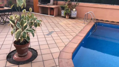 Casa adosada en venta en Carrer de l'Hort del Rector, Palau-solità i Plegamans de 450.000 €
