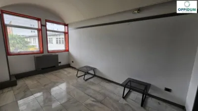 Oficina en venta en Plaza de Luis Seoane, 2 - Més