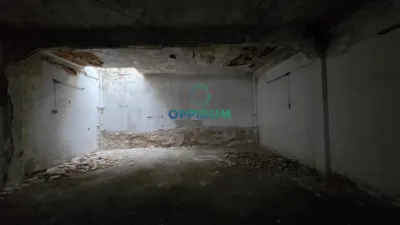 Local comercial en venta en Calle de Cuntis, 67 - Més