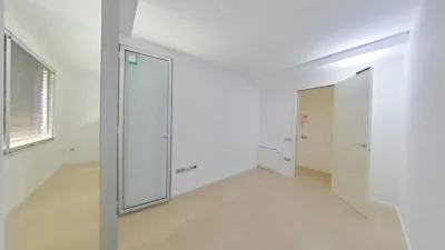 Apartment in Centre photo 17