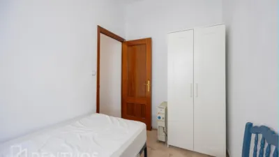 Piso en alquiler en Calle Rodríguez San Pedro, cerca de Calle de Blasco de Garay - Imagen 2