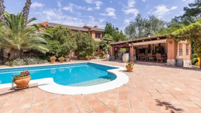 Chalet on Camino Torre de los Leales photo 3