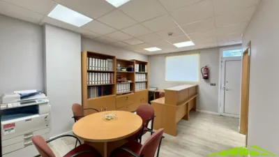 Local comercial en venta en Calle del Alcalde Domingo Sierra - Vista 2