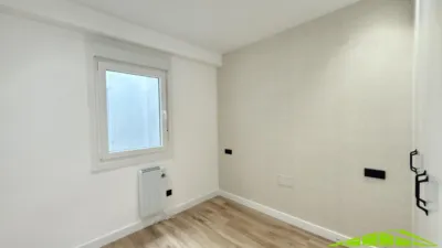 Piso en venta en Calle de San Isidoro, cerca de Avenida de Finisterre, Sagrada Familia-Vioño (A Coruña Capital) de 249.000 €