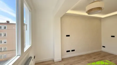 Piso en venta en Calle de San Isidoro, cerca de Avenida de Finisterre, Sagrada Familia-Vioño (A Coruña Capital) de 249.000 €