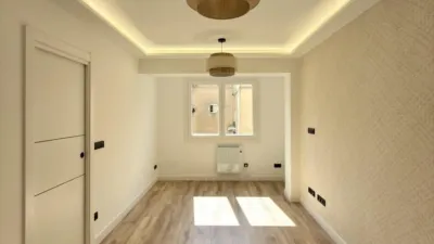 Piso en venta en Calle de San Isidoro, cerca de Avenida de Finisterre, Sagrada Familia-Vioño (A Coruña Capital) de 249.000 €