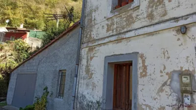 Chalet en calle Ciaño El Llanu photo 9
