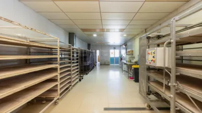 Nave industrial en alquiler en Paseo del Cáñamo, Las Flores-La Huerta (Las Gabias) de 1.200 €<span>/mes</span>