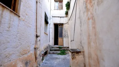 Terraced house on Huelva Street photo 19