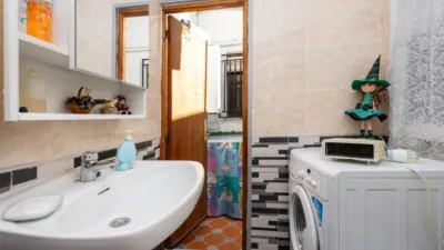 Casa adosada en venta en Calle Santa Herminia, cerca de Calle San Federico, San Francisco Javier (Distrito Beiro. Granada Capital) de 207.500 €