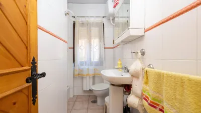 Casa adosada en venta en Calle Santa Herminia, cerca de Calle San Federico, San Francisco Javier (Distrito Beiro. Granada Capital) de 207.500 €