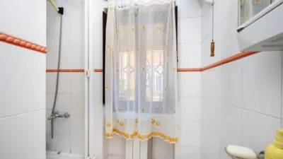 Casa adosada en venta en Calle Santa Herminia, cerca de Calle San Federico, San Francisco Javier (Distrito Beiro. Granada Capital) de 207.500 €