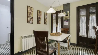 Chalet en venta en Calle Cúllar Vega, La Zubia de 606.000 €